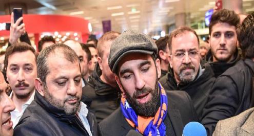 تحرش جنسي وحيازة أسلحة.. توران قد يواجه السجن لمدة 12 عامًا